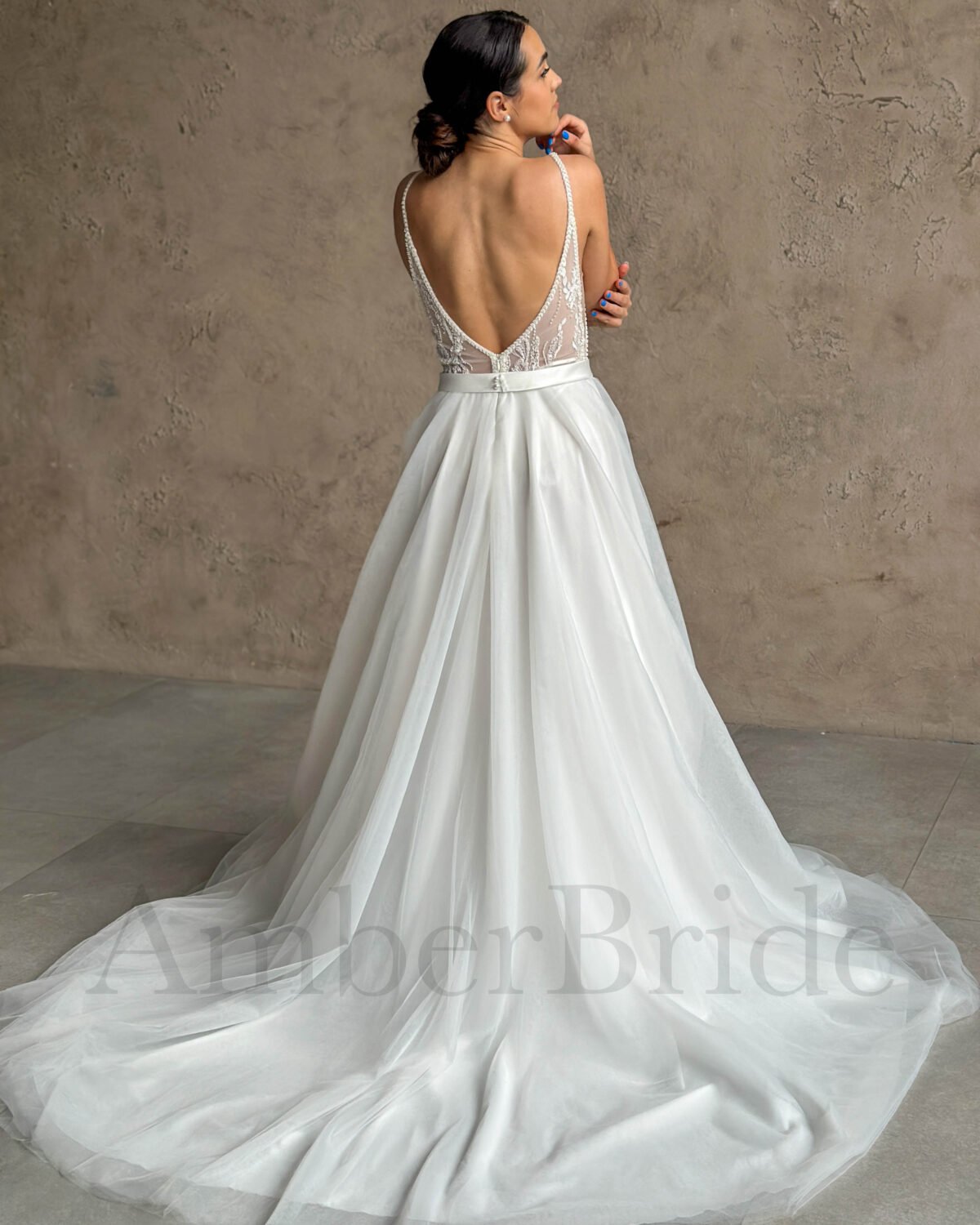 Boho stiliaus gėlėta vestuvinė suknelė su tulio sijonu ir atvira nugara - Image 3